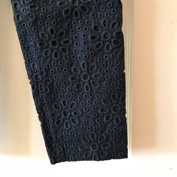 J.Crew | Navy Pinwheel Floral Eyelet Cafe Capri Pants - Picture 5 of 11